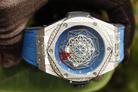 Replica Hublot Big Bang Sang Bleu Titanium Blue Diamonds 415.NX.7179.VR.1704.MXM18 HB Factory 1:1 Best Edition, Titanium, Diamond Bezel, Blue Dial, Blue Leather Strap/Blue Rubber Strap, SWISS HUB1213 UNICO Manufacture Automatic Movement