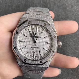 Replica Audemars Piguet Royal Oak Frosted Gold 41MM 15410BC Noob Factory 1:1 Best Edition, Stainless Steel, Silver Dial, Stainless Steel Bracelet, SWISS Audemars Piguet 3120 Automatic Movement